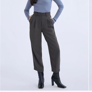 Aritzia Wilfred Grey Trouser Carrot Pant Size 2